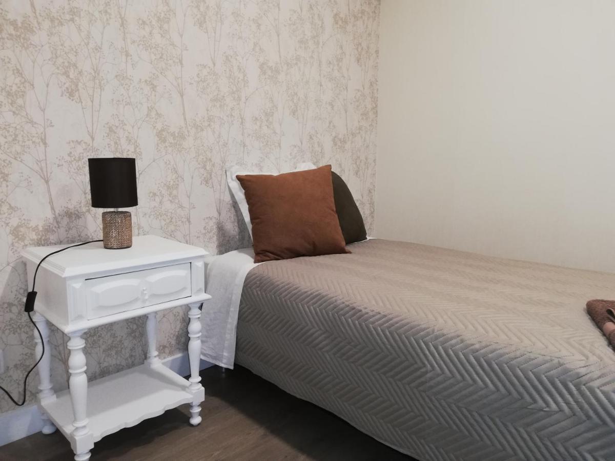 Mondalva Guesthouse Sao Pedro de Alva Екстер'єр фото