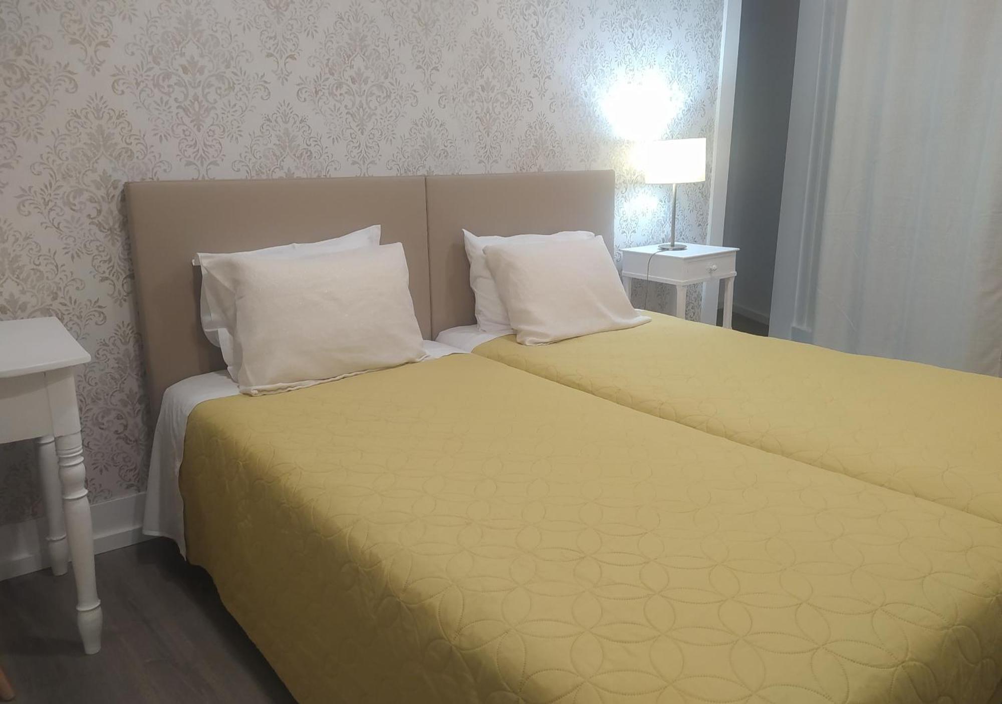 Mondalva Guesthouse Sao Pedro de Alva Екстер'єр фото